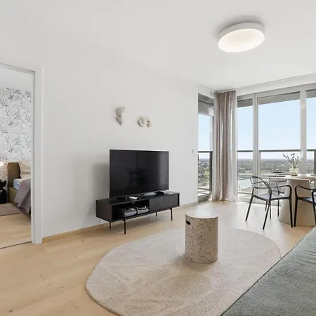아파트 Eurovea 21floor - River & Port View