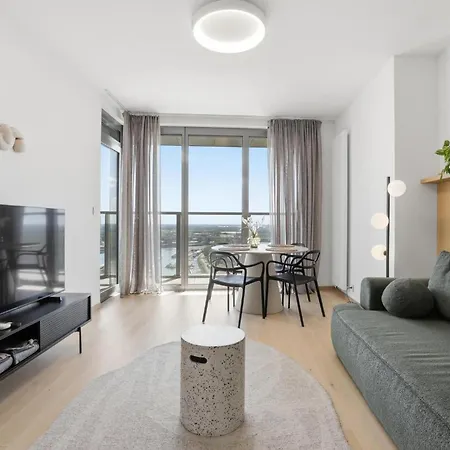 아파트 Eurovea 21floor - River & Port View *